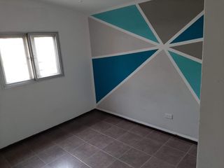 Foto 16 de AMPLISIMA!! CASA 4 DORM EN B° PARQUEFIELD. PILETA  Y JARDIN!