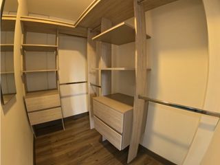 Foto 8 de Apartamento en venta en la Felicidad 77m2