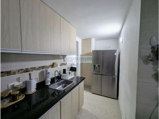 Foto 4 de Apartamento en venta  en Miramar