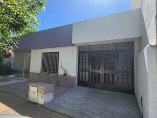 Foto 23 de CASA EN VENTA LA PLATA 3 DORMITORIOS Y JARDIN