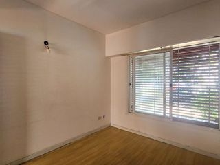 Foto 8 de CASA EN VENTA LA PLATA 3 DORMITORIOS Y JARDIN