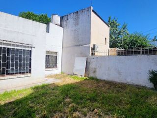 Foto 4 de CASA EN VENTA LA PLATA 3 DORMITORIOS Y JARDIN