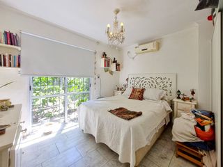 Foto 28 de VENTA CASA DE 4 DORMITORIOS CON PILETA EN FUNES