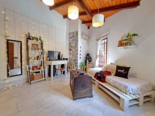 Foto 15 de VENTA CASA DE 4 DORMITORIOS CON PILETA EN FUNES