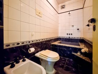 Foto 12 de VENTA CASA DE 4 DORMITORIOS CON PILETA EN FUNES