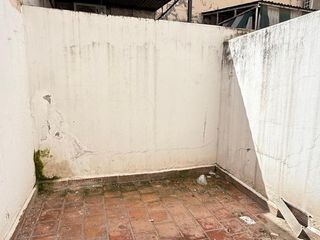 Foto 8 de Monoambiente con patio + cochera en Córdoba al 1100, Zona Centro