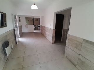 Foto 3 de VENTA CASA 2 DORM, COCHERA Y PATIO REFACCIONADA