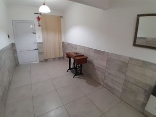Foto 4 de VENTA CASA 2 DORM, COCHERA Y PATIO REFACCIONADA
