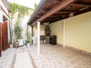 Foto 47 de Casa de 4 dormitorios cochera patio zona Costanera
