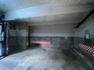 Foto 2 de VENTA COCHERA CUBIERTA RECOLETA