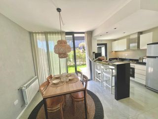 Foto 8 de VENTA CASA TRIPLEX A ESTRENAR - TIGRE SUNNY