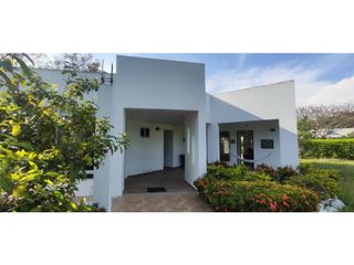 Foto 2 de Casa campestre de 2711 M2 en 650 mil en Apulo Cund, COL.