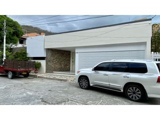 Foto 2 de VENTA CASA MODERNA POR CENTRO COMERCIAL ARRECIFES- RODADERO