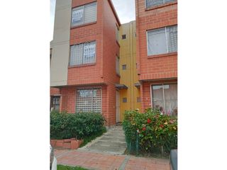 Foto 1 de Vendo Casa de tres pisos en quintas de Villa Maria Zipaquira