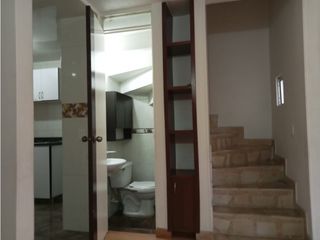 Foto 5 de Vendo Casa de tres pisos en quintas de Villa Maria Zipaquira