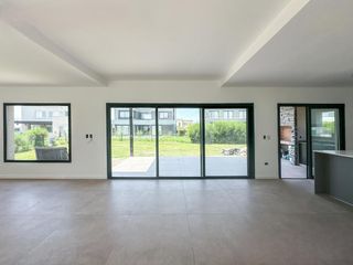 Foto 3 de Casa en venta Puertos del Lago ACACIAS