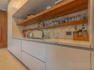 Foto 21 de Casa en  venta al lago en Virazon de 4 dormitorios en suite