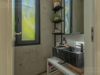Foto 28 de Casa en  venta al lago en Virazon de 4 dormitorios en suite