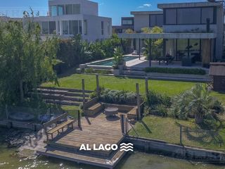 Foto 1 de Casa en  venta al lago en Virazon de 4 dormitorios en suite