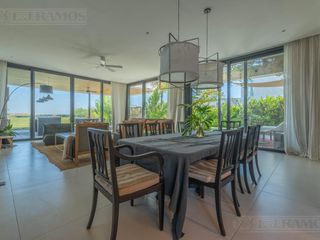 Foto 19 de Casa en  venta al lago en Virazon de 4 dormitorios en suite