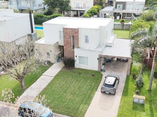 Foto 1 de Casa en el barrio Harás Santa Maria - Los Eucaliptos