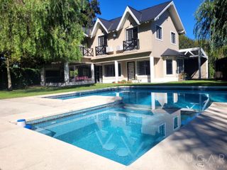 Foto 2 de Venta Casa en Barrio Parque Matheu - Pilar - Apto Crédito