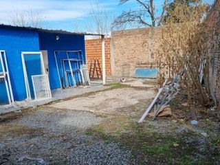 Foto 1 de Casa Multifamiliar en venta - 5 Dormitorios 6 Baños - 1.919Mts2 - González Catan