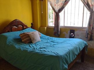 Foto 21 de Casa Multifamiliar en venta - 5 Dormitorios 6 Baños - 1.919Mts2 - González Catan