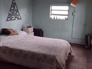 Foto 6 de Casa Multifamiliar en venta - 5 Dormitorios 6 Baños - 1.919Mts2 - González Catan