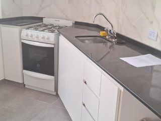 Foto 11 de Amplio dos ambientes en alquiler !!