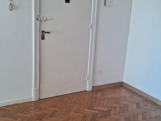 Foto 4 de Amplio dos ambientes en alquiler !!