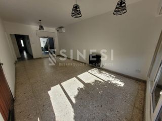 Foto 2 de Casa 4 ambientes EN ALQUILER - Villa Maipu