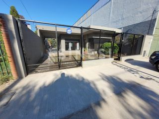 Foto 1 de Casa 4 ambientes EN ALQUILER - Villa Maipu