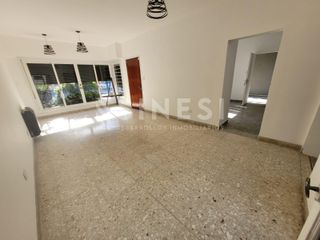 Foto 3 de Casa 4 ambientes EN ALQUILER - Villa Maipu