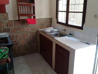 Foto 10 de Se Alquila Casita para negocio o residencia.
