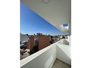 Foto 9 de Edificio frente al NUEVO CENTRO SHOPPING,categoría Cel 351-530----