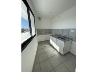 Foto 4 de Edificio frente al NUEVO CENTRO SHOPPING,categoría Cel 351-530----