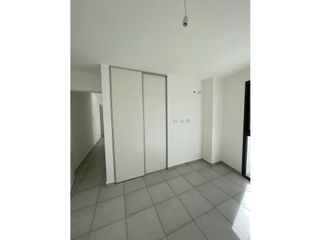 Foto 7 de Edificio frente al NUEVO CENTRO SHOPPING,categoría Cel 351-530----