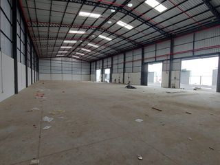 Foto 10 de Venta de bodegas sector NUMA, Samborondón