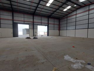 Foto 7 de Venta de bodegas sector NUMA, Samborondón