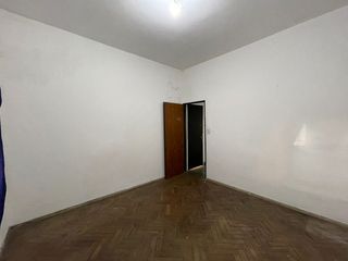 Foto 9 de Casa PH en venta en Villa Luzuriaga