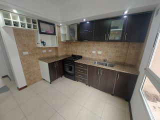 Foto 3 de Departamento en alquiler en Lanus Oeste