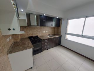 Foto 4 de Departamento en alquiler en Lanus Oeste