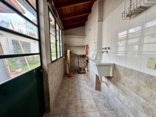 Foto 43 de CASA VENTA 5 AMBIENTES VELEZ SARSFIELD COCHERA