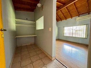 Foto 6 de CASA VENTA 5 AMBIENTES VELEZ SARSFIELD COCHERA