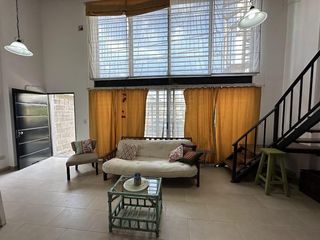 Foto 7 de Amplio loft con cochera a pasos estación y facil acceso a Autopista