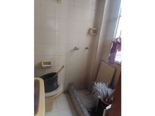 Foto 11 de VENDO APARTAMENTO TEUSAQUILLO CRA 15 CON 48, 100 M2, REMODELAR