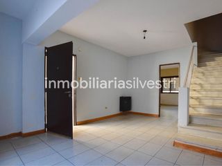 Foto 3 de 25 e/ 35 y 36 La Plata - Dúplex en ALQUILER