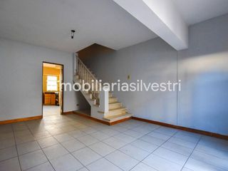 Foto 2 de 25 e/ 35 y 36 La Plata - Dúplex en ALQUILER