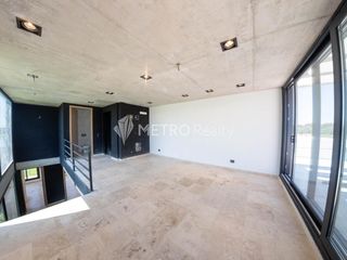 Foto 7 de Casa en venta 8 ambientes en Nordelta Los Puentes